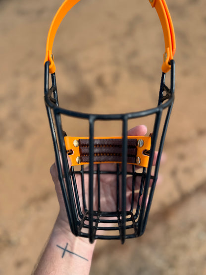 Muselière a cage métallique
