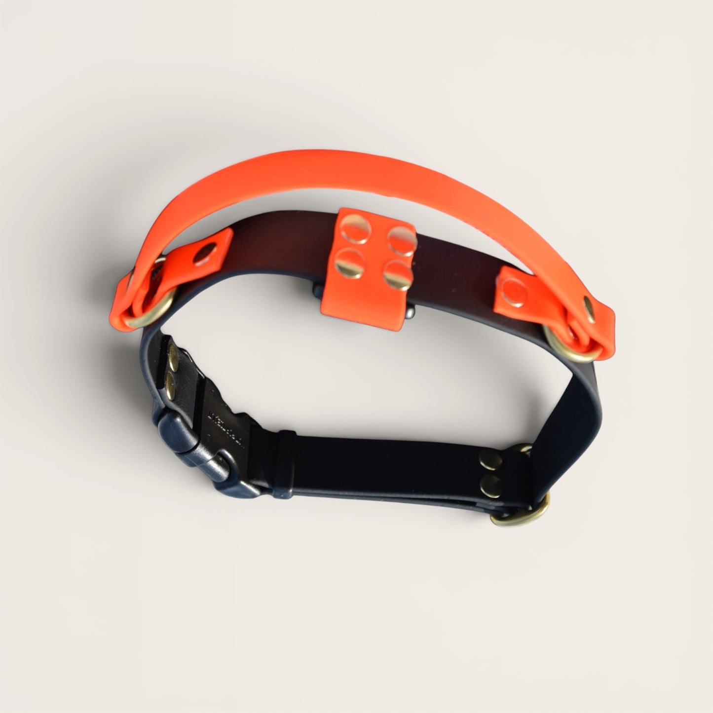 Clip-on handle necklace